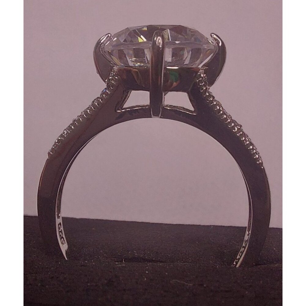 Stauer 925 Silver Ring With Large Round-Cut Clear Stone Engagement Accent - Picture 7 of 10